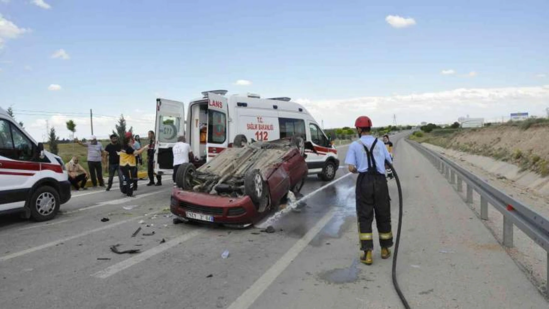 Karaman'da 2 otomobil çarpıştı: 4 yaralı