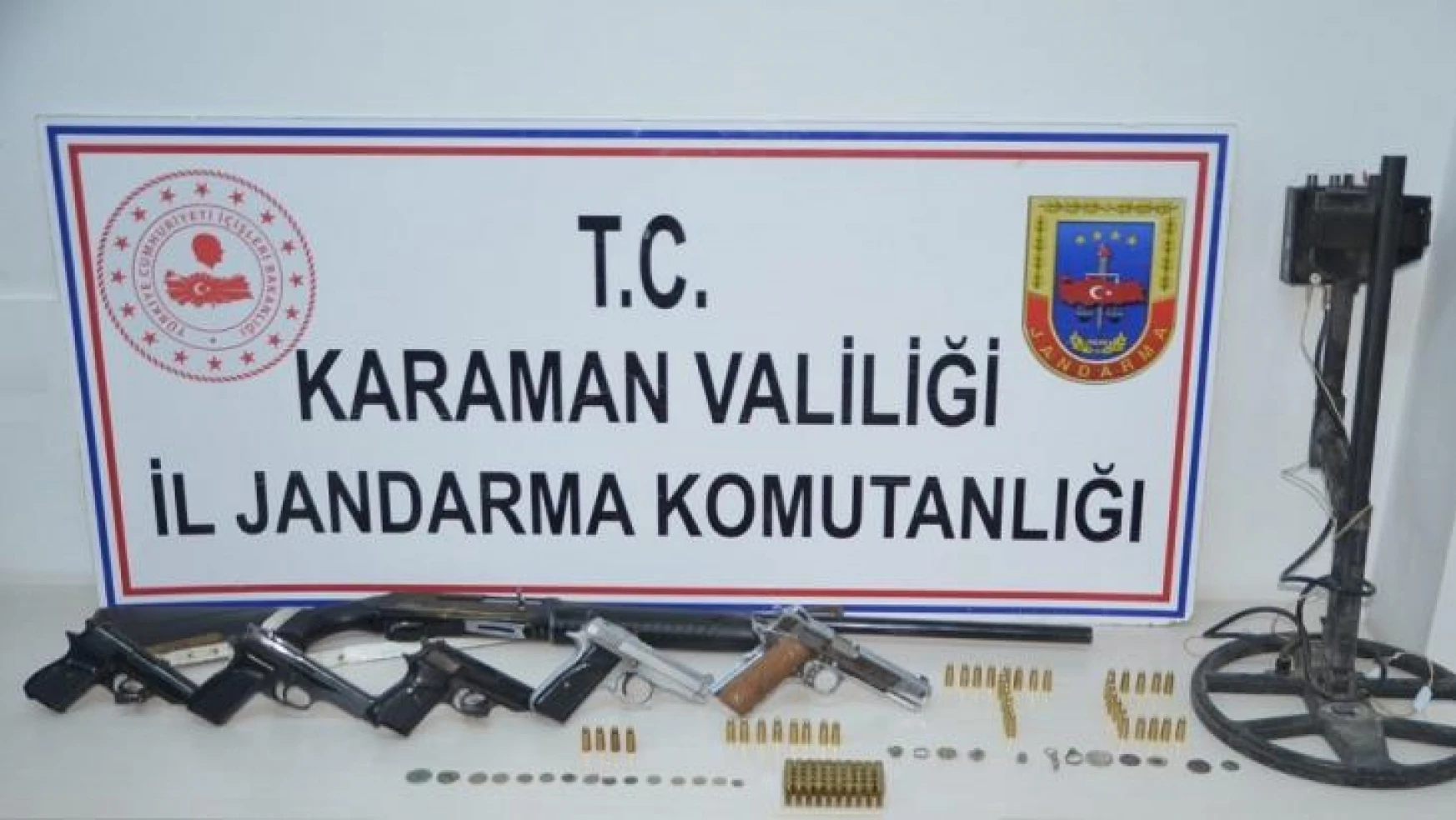 Karaman'da tarihi eser ve silah operasyonu