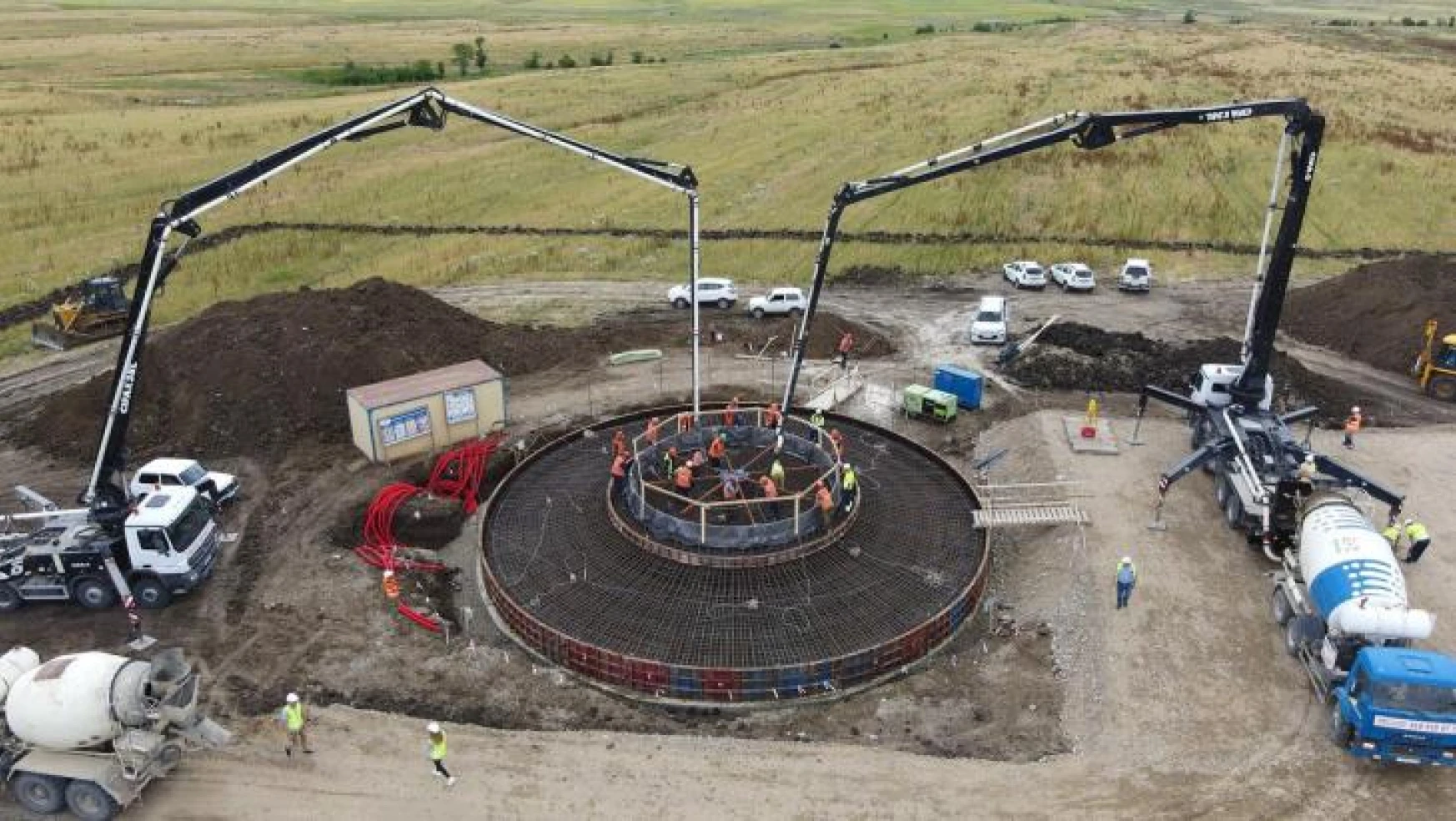 NovaWind, Stavropol Krai'deki Kuzminskaya Rüzgar Çiftliğinin temelini atıyor