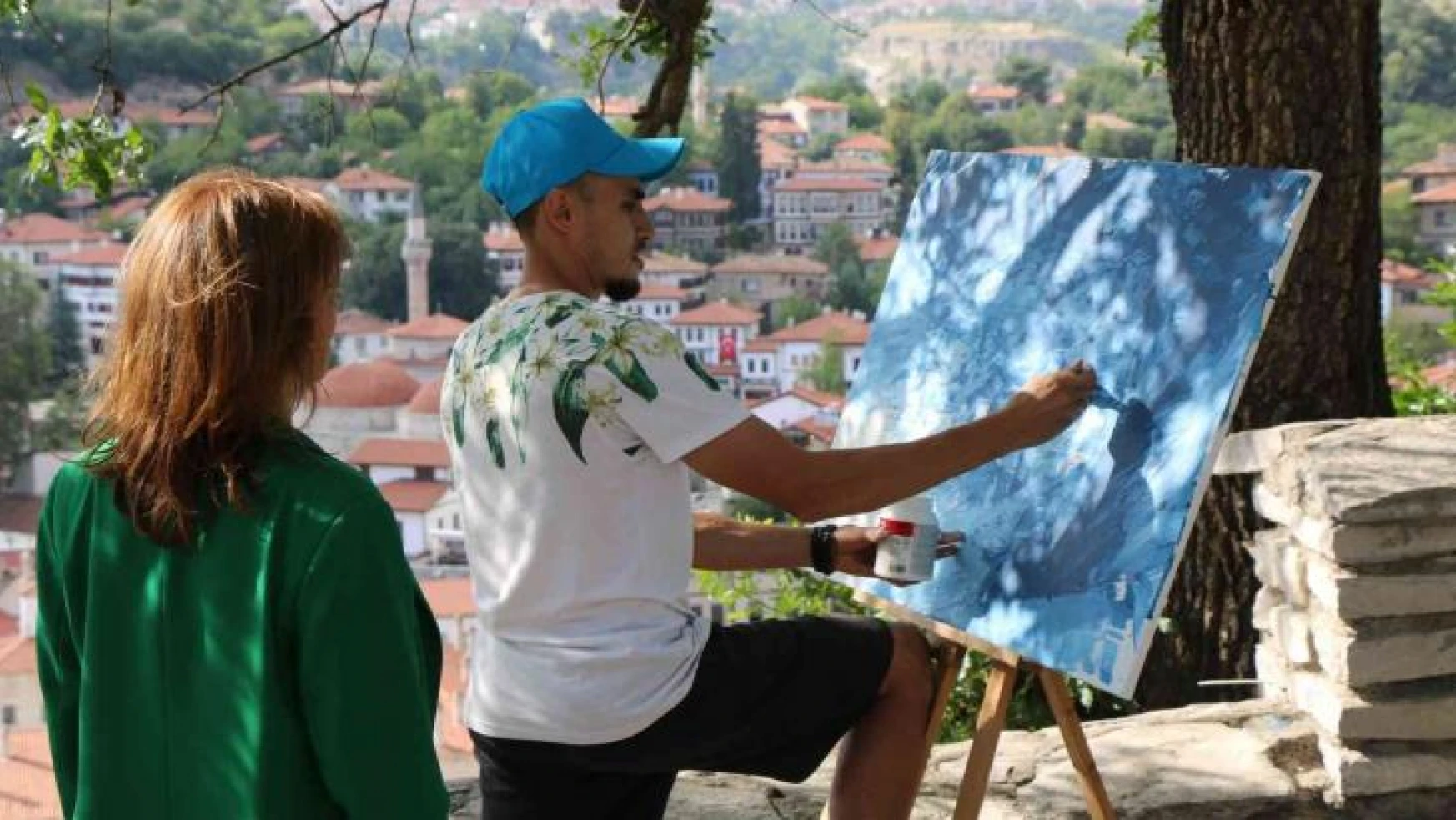 Osmanlı kenti Safranbolu'yu 10 ülkeden 21 ressam resmediyor