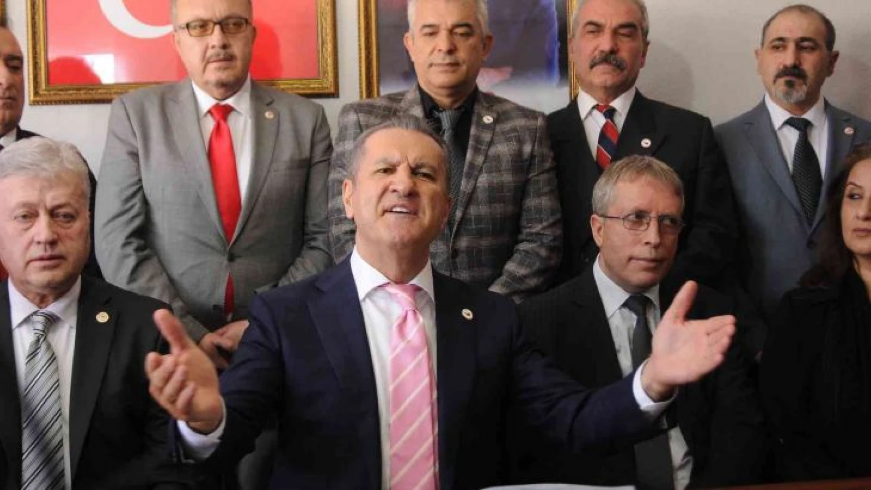 Sarıgül'den muhalefet partilerine eleştiri: '1,5 yıldır Türkiye aldatılmıştır'