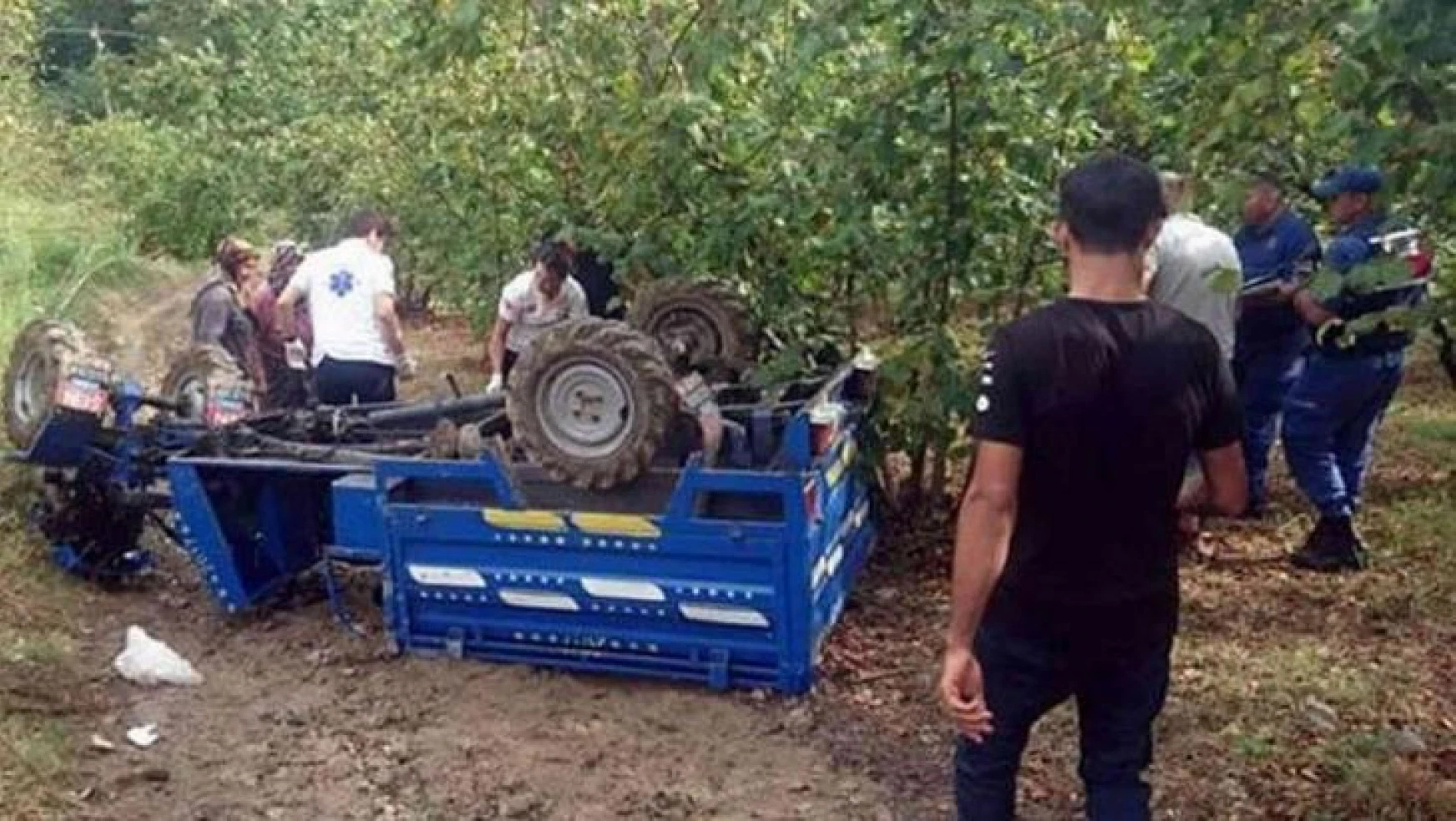 Siirt'te tarım aracı devrildi: 6 yaralı