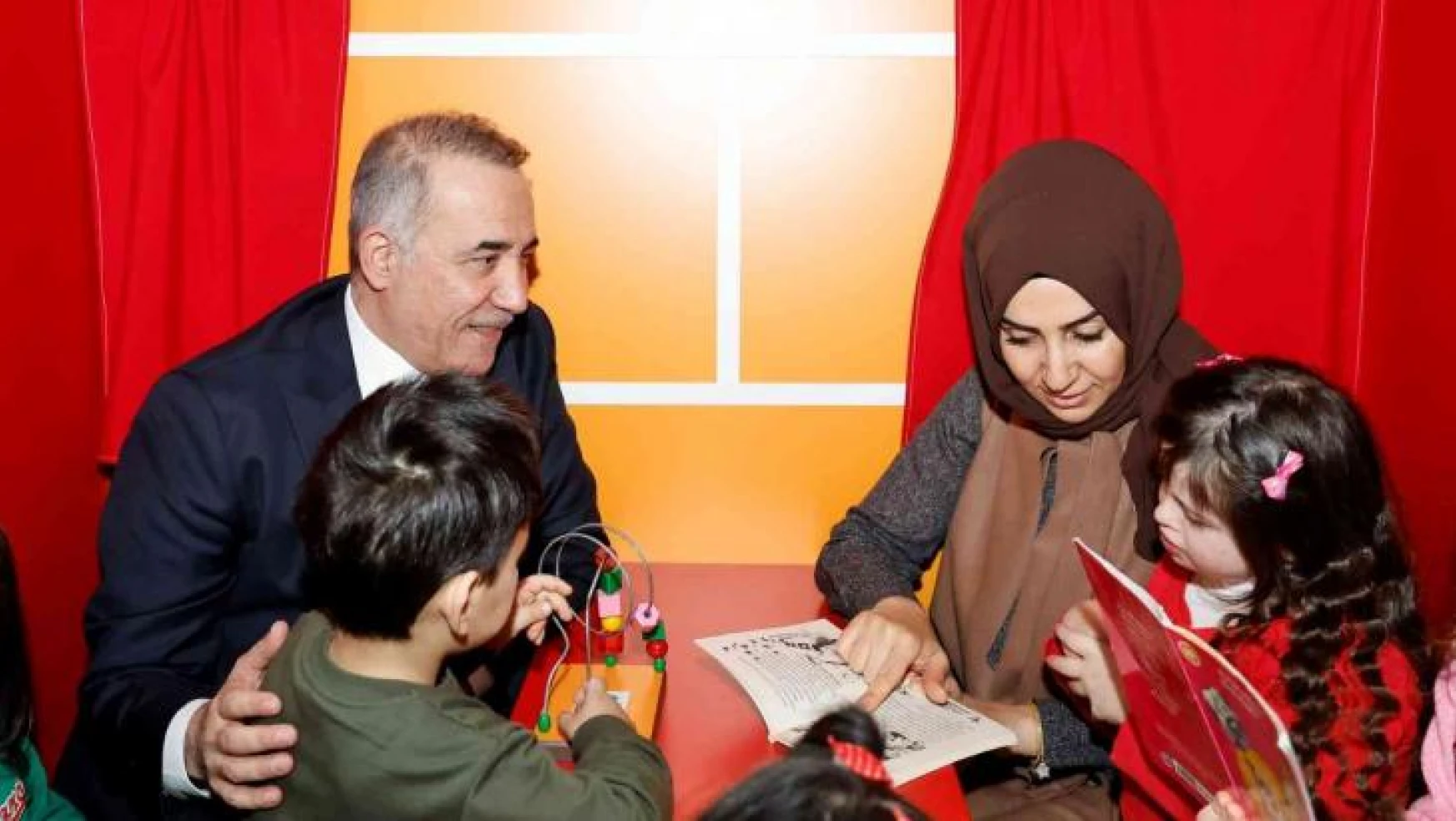 Sultangazi'de çocuklara okumayı sevdiren etkinlik: Kütüp-Anne ve Çocuk Saati