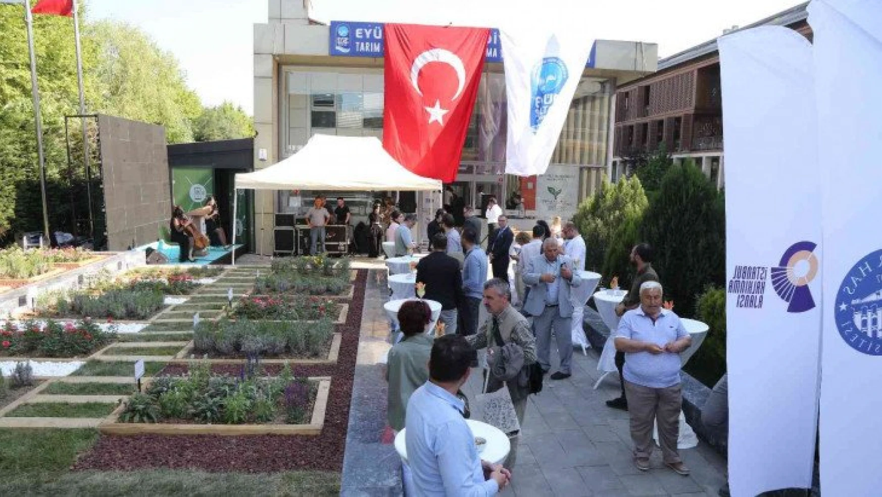 Türkiye'de bir ilk olan Tarım 4.0 merkezi Eyüpsultan'da açıldı