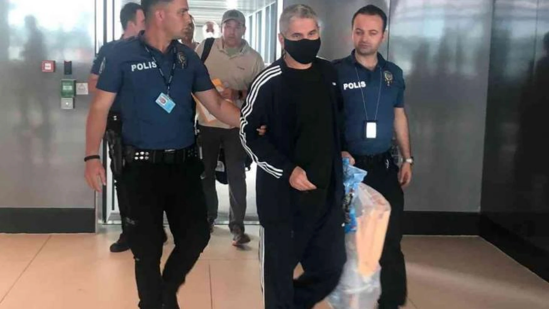 Uyuşturucu baronu Memet Gezer Türkiye'ye getirildi