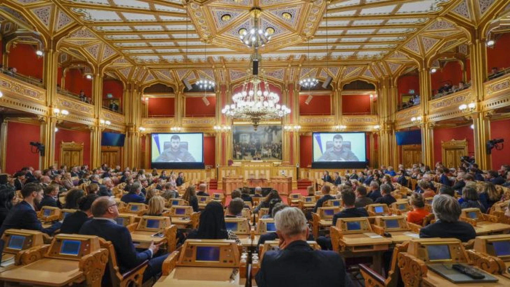 Zelenskiy, Rus saldırılarının başlamasından bu yana 19 parlamentoya hitap etti
