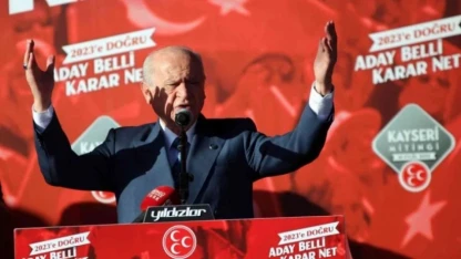 Devlet Bahçeli: CHP'de sınıf arkadaşım devam etmezse Ekrem'e karşı Özgür derim