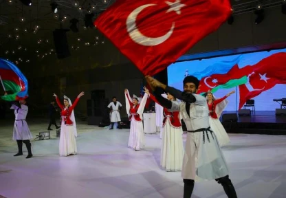 Trabzonlu iş insanları Bakü'de buluştu