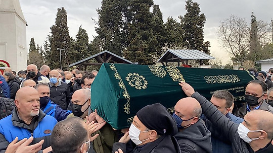 Hayatını kaybeden gazeteci Rauf Gerz son yolculuğuna uğurlandı