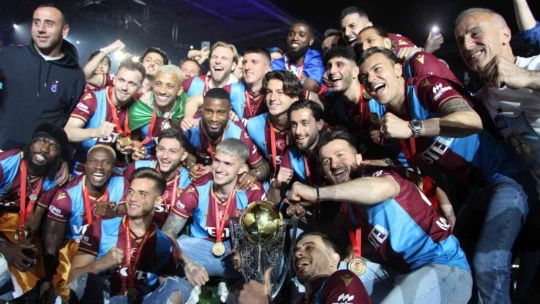 Trabzonspor şampiyonluk kupasını aldı