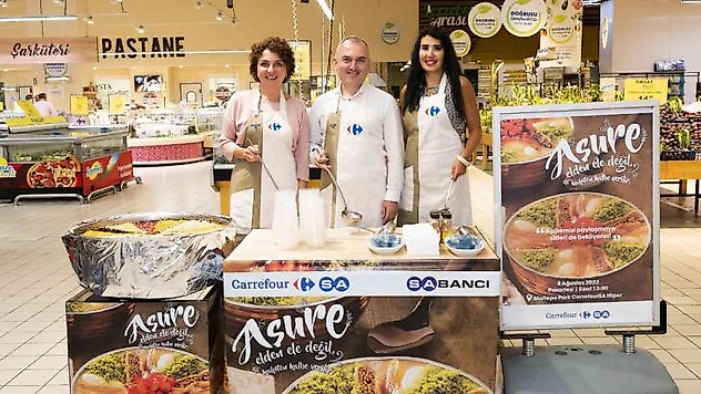 'Elden Ele Değil Kalpten Kalbe' aşure ikramı