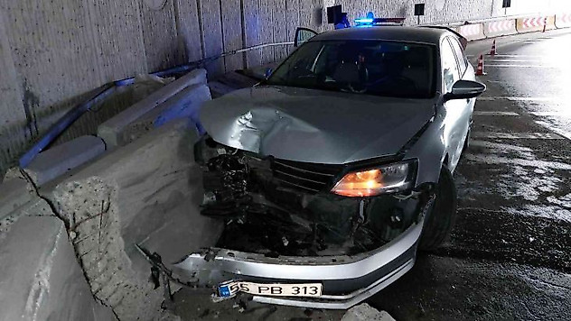 'Ucube' alt geçitte yine kaza: 1'i bebek 2 yaralı