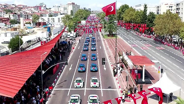 30 Ağustos Zafer Bayramı coşkusu Vatan Caddesi'nde yaşandı