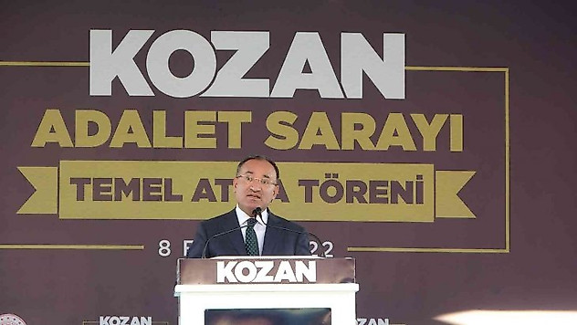 Adalet Bakanı Bozdağ: 'Değil 81 baro herkes imza atsa, kanuna aykırı davranmamı kimse bekleyemez'