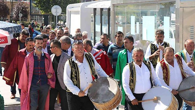Ahilik Haftası kutlamalarına 'davullu' davet