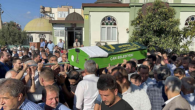AK Parti Genel Sekreteri Fatih Şahin'in babası son yolculuğuna uğurlandı
