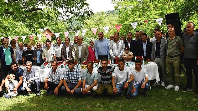 Altınova'da çilek tadında festival