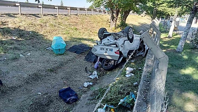Ankara'da kaza: Anne ile çocuğu hayatını kaybetti, 4 kişi yaralandı