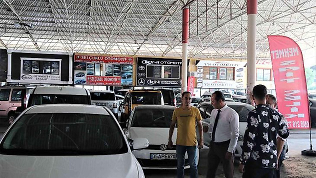 Antalya'da otomobil piyasasında 6+6 hareketliliği: 3-5 bin TL'sine bakmadan satmaya başladılar