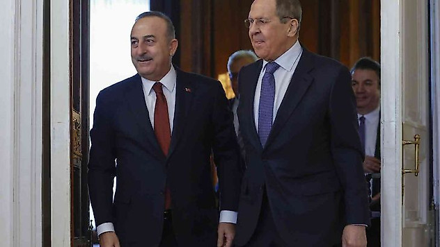 Bakan Çavuşoğlu, Moskova'da Rus mevkidaşı Lavrov ile görüştü