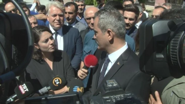 Bakan Özer: 'Polisi ve öğretmeni karşı karşıya getirecek her türlü manipülasyona karşıyız'