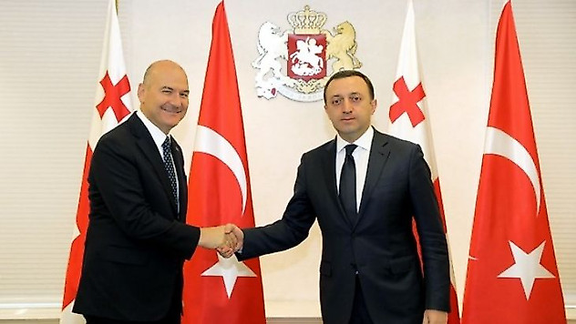 Bakan Soylu Gürcistan Başbakanı Garibaşvili ile görüştü