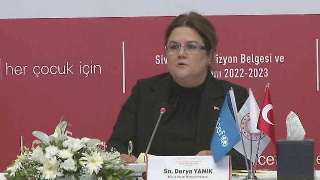 Bakan Yanık: 'Vatandaşlarımız artık devletten hizmet alabilmek için kapı kapı gezmiyor'