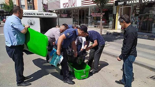Bayram için gelmişti, evde ölü bulundu