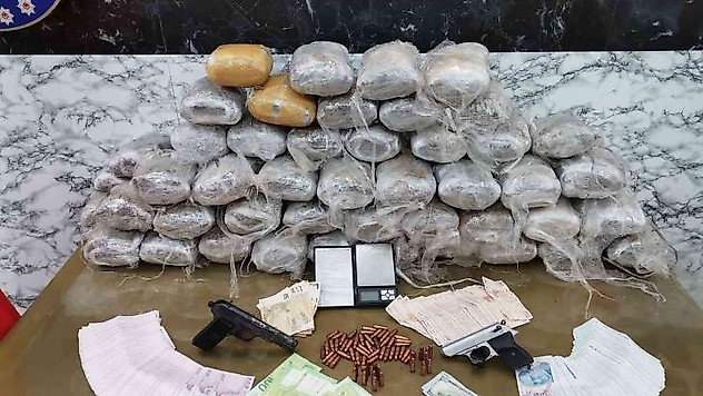 Bayrampaşa'da zehir tacirlerine operasyon