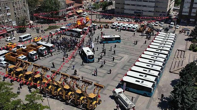 Belediye filosuna 81 milyon 958 bin liralık 45 araç: Halk otobüsleri vatandaşın hizmetinde