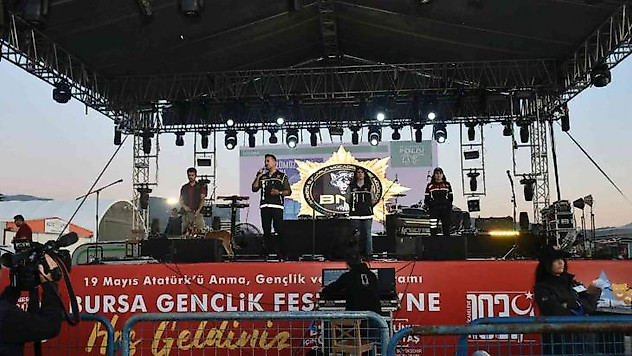 Bursa'da on binlerce kişiye 'En iyi narkotik polisi anne' projesi tanıtıldı
