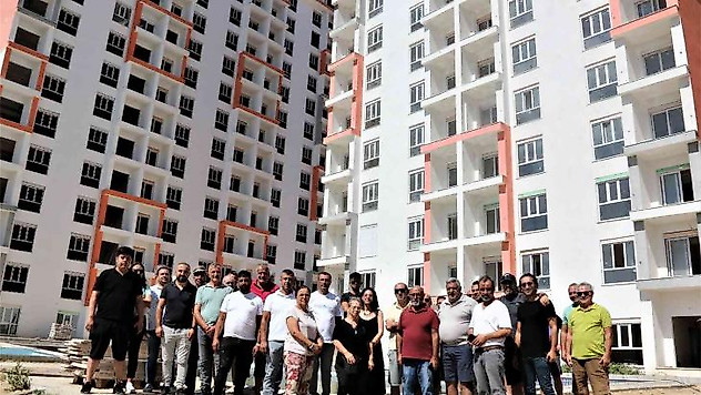 Büyük hayaller ile aldıkları daireleri 11 yıldır tamamlanamadı