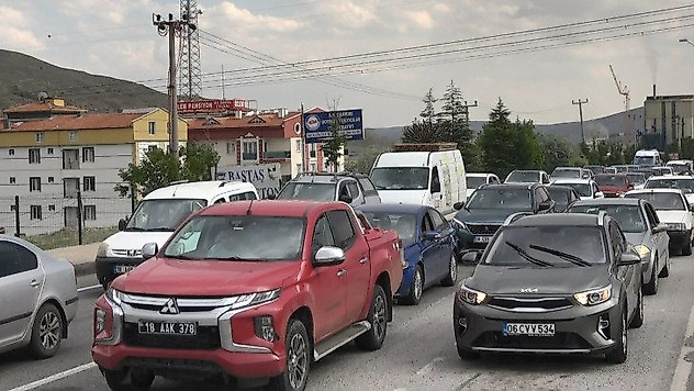Çankırı'da bayram trafiği yoğunluğu
