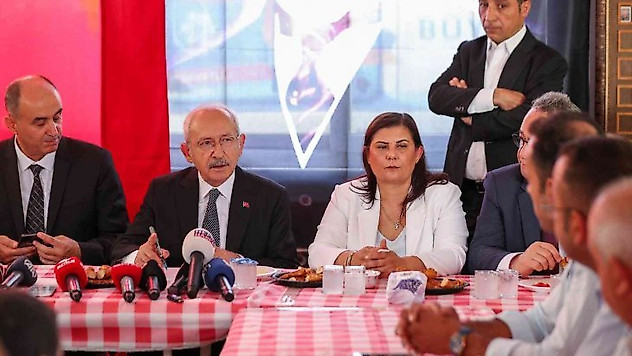 CHP Genel Başkanı Kılıçdaroğlu, şoför esnafı ile bir araya geldi