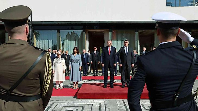 Cumhurbaşkanı Erdoğan, Hırvatistan'ta resmi törenle karşılandı