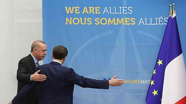 Cumhurbaşkanı Erdoğan, Macron ile bir araya geldi