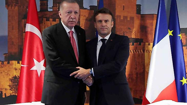 Cumhurbaşkanı Erdoğan, Macron ile görüştü