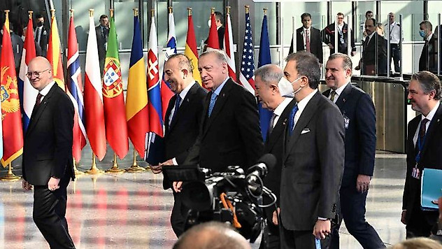 Cumhurbaşkanı Erdoğan NATO Karargahında