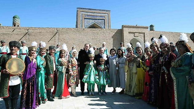 Erdoğan, Özbekistan'da tarihi Hive kentini gezdi