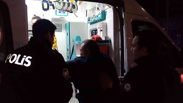 Darbedilip ağladı, polis teselli etti