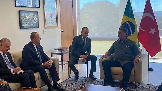 Dışişleri Bakanı Çavuşoğlu, Brezilya Devlet Başkanı Bolsonaro ile bir araya geldi