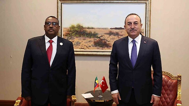 Dışişleri Bakanı Çavuşoğlu, Doha'da mevkidaşlarıyla görüştü