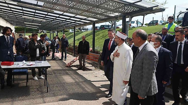 Diyanet İşleri Başkanı Erbaş: 'Allah dünyayı hepimiz için yaratmıştır ve dünya hepimize yeter'