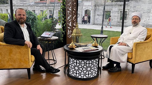 Diyanet İşleri Başkanı Erbaş: 'Bu bayram günlerini fırsat bilip görüşmeleri, ziyaretleri sıklaştırmak lazım'