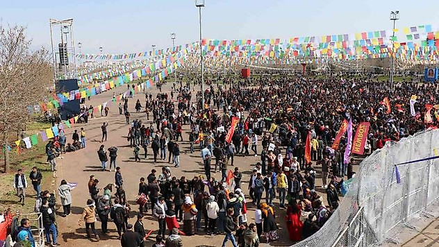 Diyarbakır'da Nevruz kutlamaları