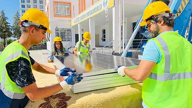 Diyarbakır İl Milli Eğitim'den yenilenebilir enerji atağı