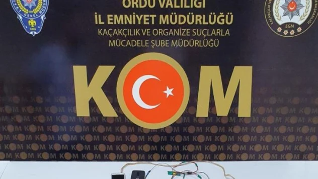 Ehliyet sınavında kopya düzeneği kuranlar yakalandı