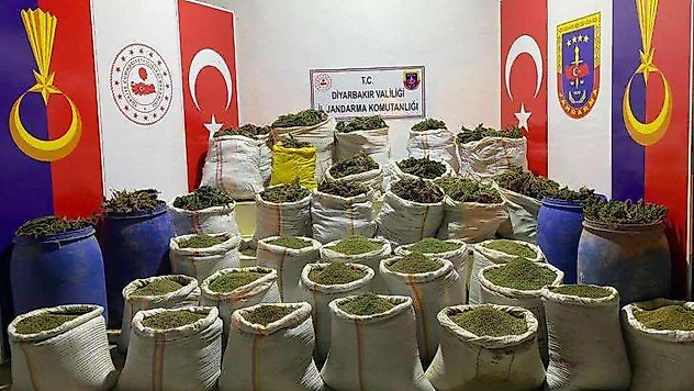 Eren Abluka operasyonunda tonlarca uyuşturucu ele geçirildi