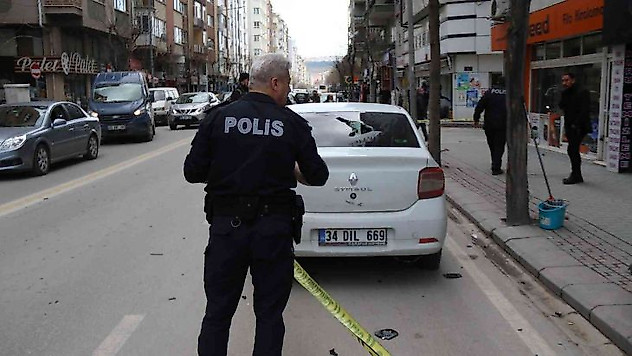 Eskişehir'de silahlı ve sopalı kavga: 2 yaralı