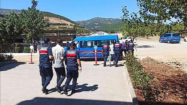 Gaziantep'te uyuşturucu operasyonu: 4 şahıs tutuklandı